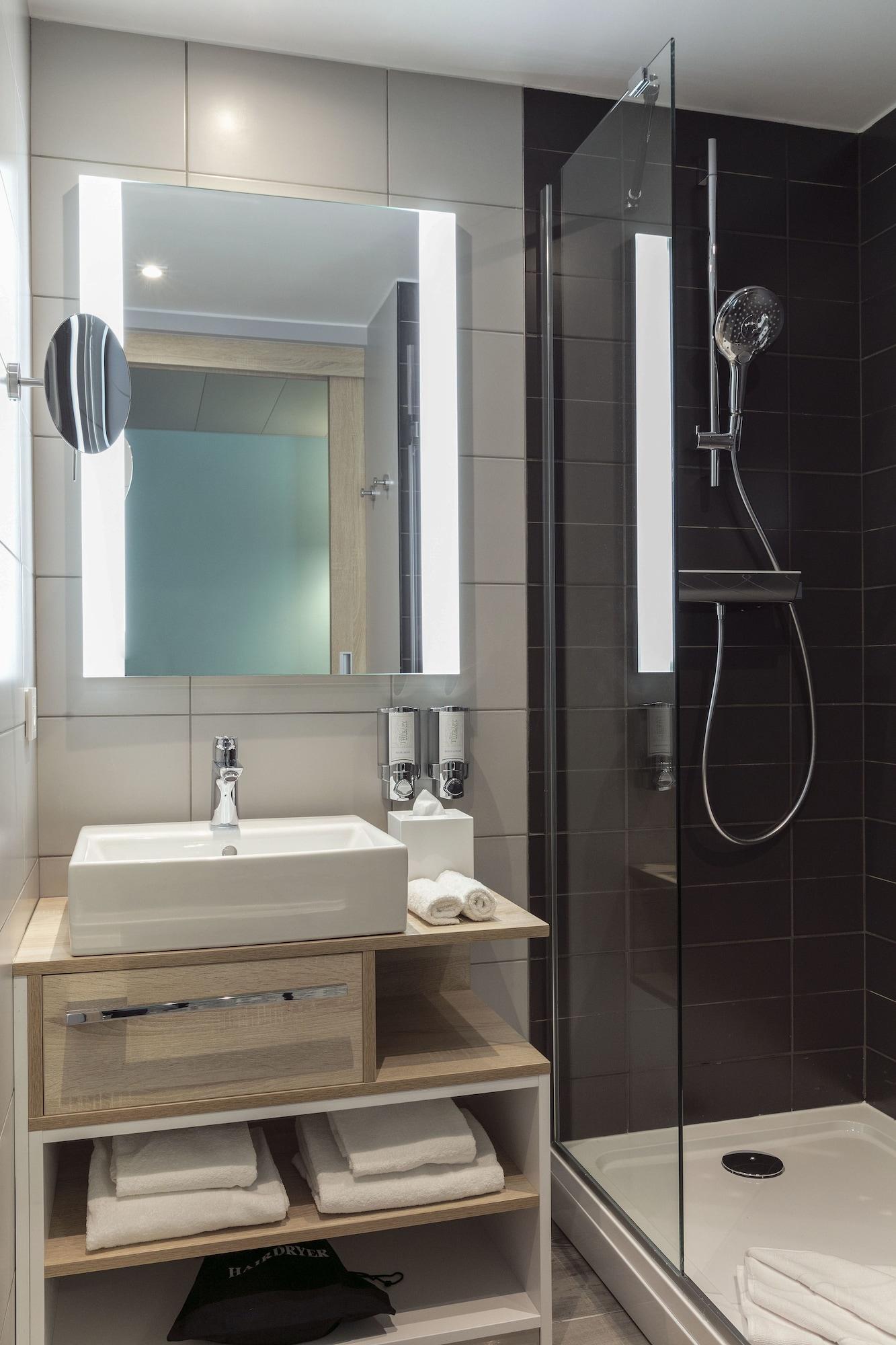 מלון Hampton By Hilton Paris קלישי מראה חיצוני תמונה