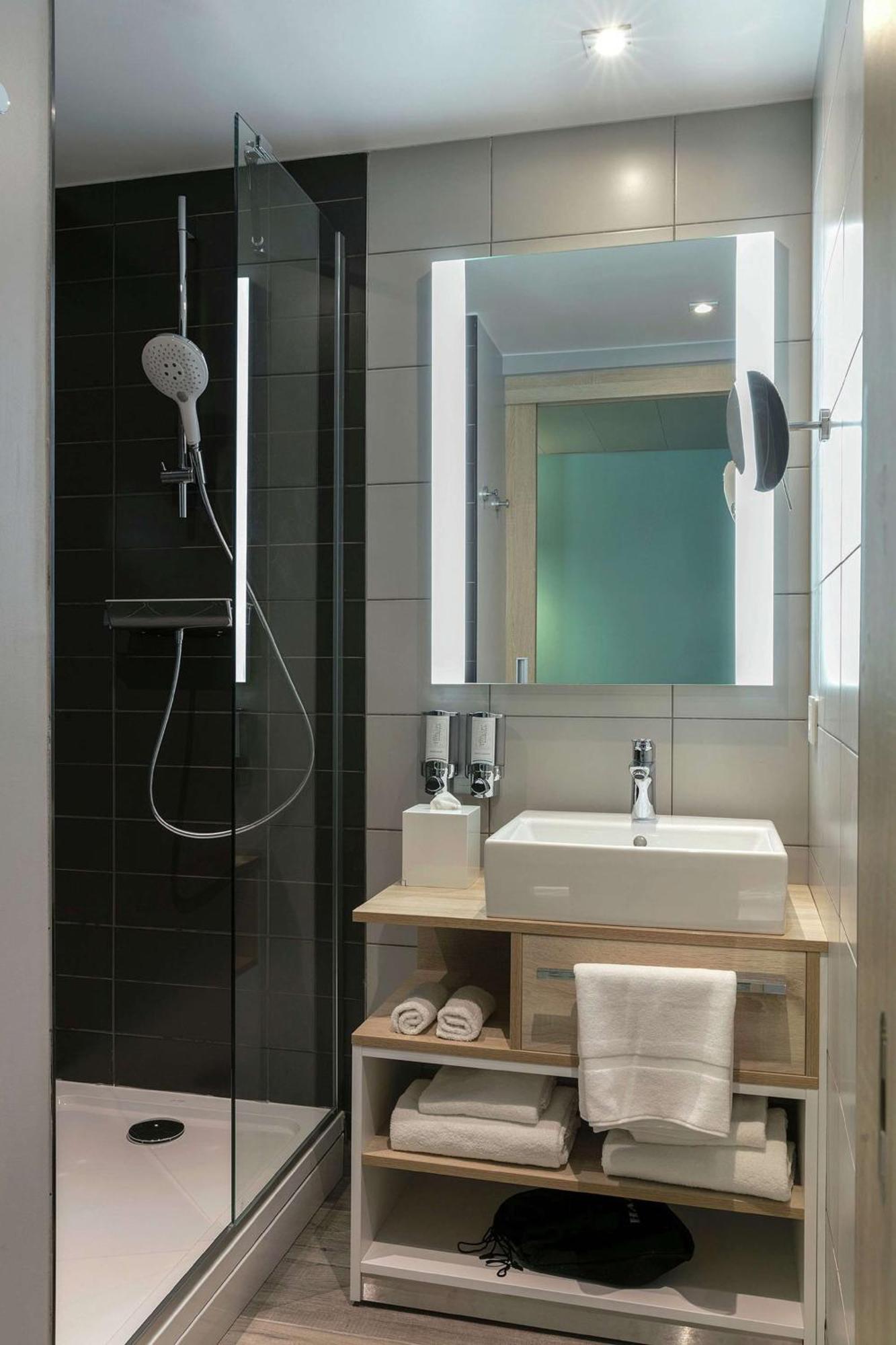 מלון Hampton By Hilton Paris קלישי מראה חיצוני תמונה